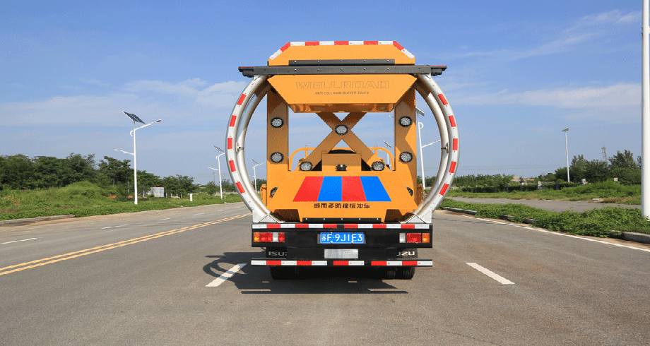 防撞緩沖車(chē)3.png